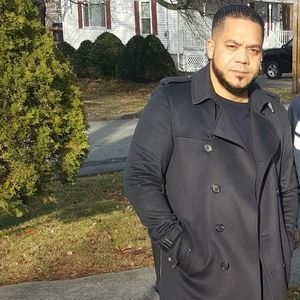 Meet your Posher, Carlos